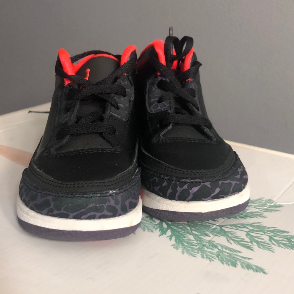 Jordan 3s 100% authentic size 8C